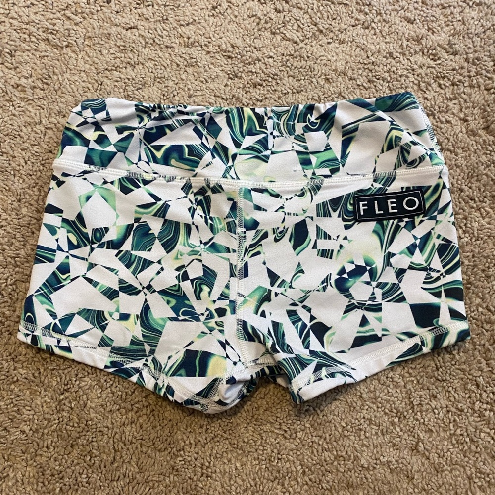 Fleo shorties